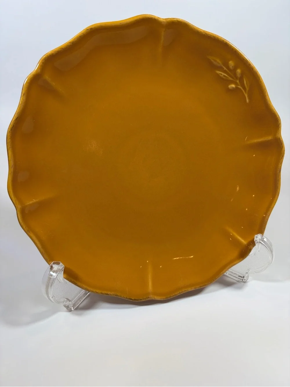 Crate&Barrel Scalloped Ceramic Plate in Mustard